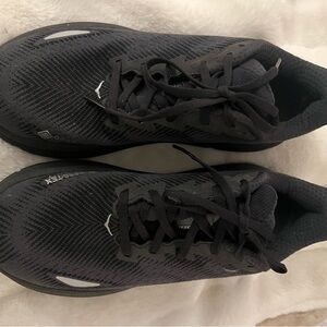 Hoka Clifton gtx Black Womens athletic Shoes size 9B. Waterproof